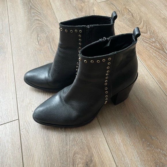 Black leather booties, size IT8/US 8 - Picture 5 of 6